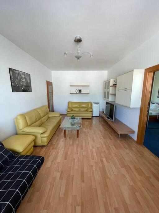 Apartman Obchodna Bratislava Extérieur photo