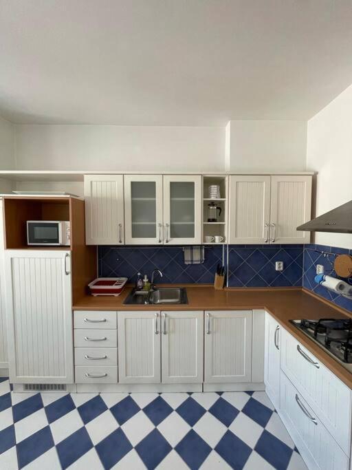 Apartman Obchodna Bratislava Extérieur photo